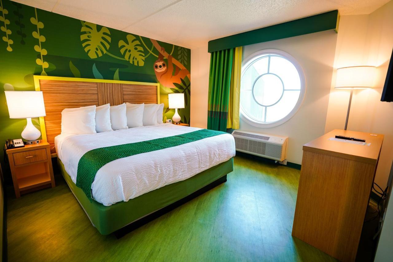 Castaway Bay By Cedar Point Hotel Sandusky