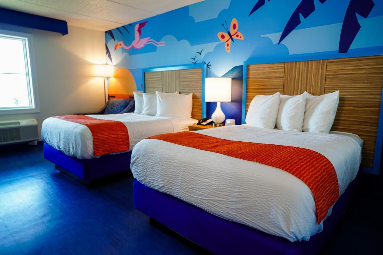 Castaway Bay By Cedar Point 3*