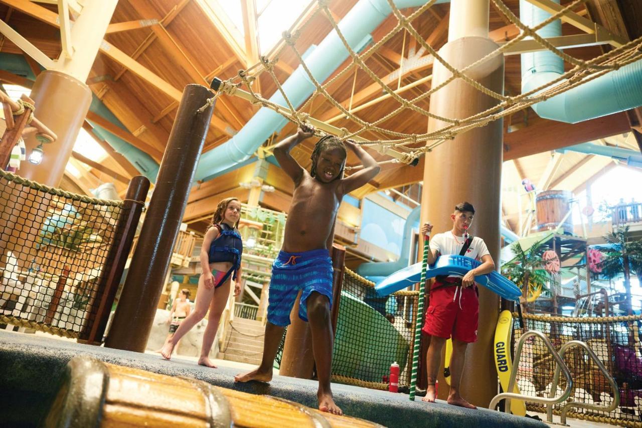Castaway Bay By Cedar Point Hotel Sandusky
