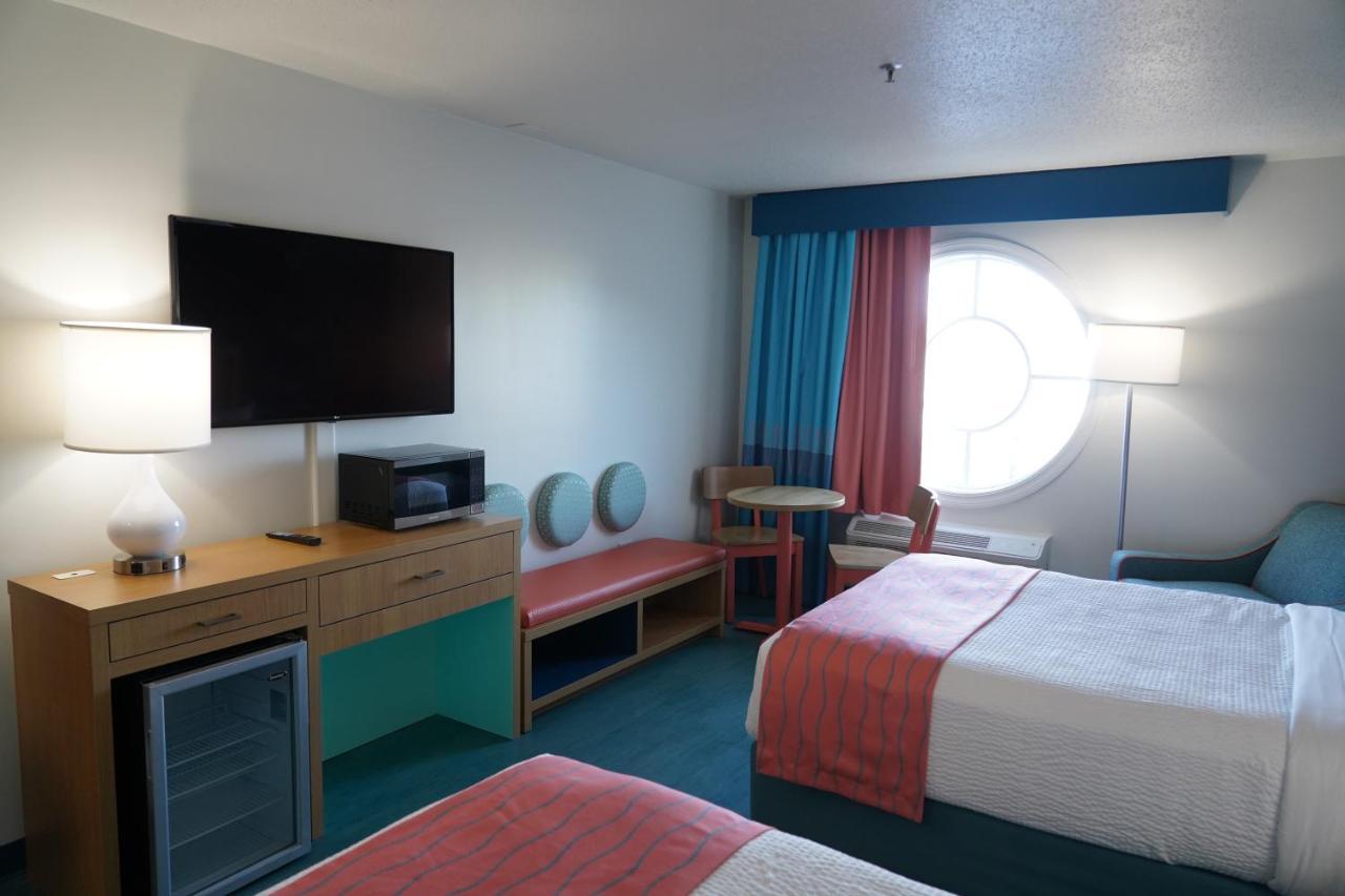 Hotel Castaway Bay By Cedar Point 3*